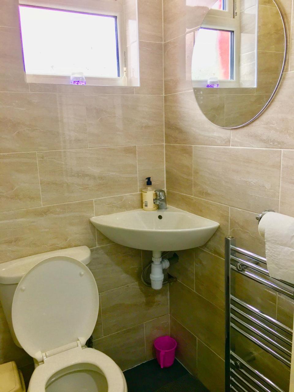 London 2 Bedroom Apartment, Kitchen, Reception And Private Garden 외부 사진