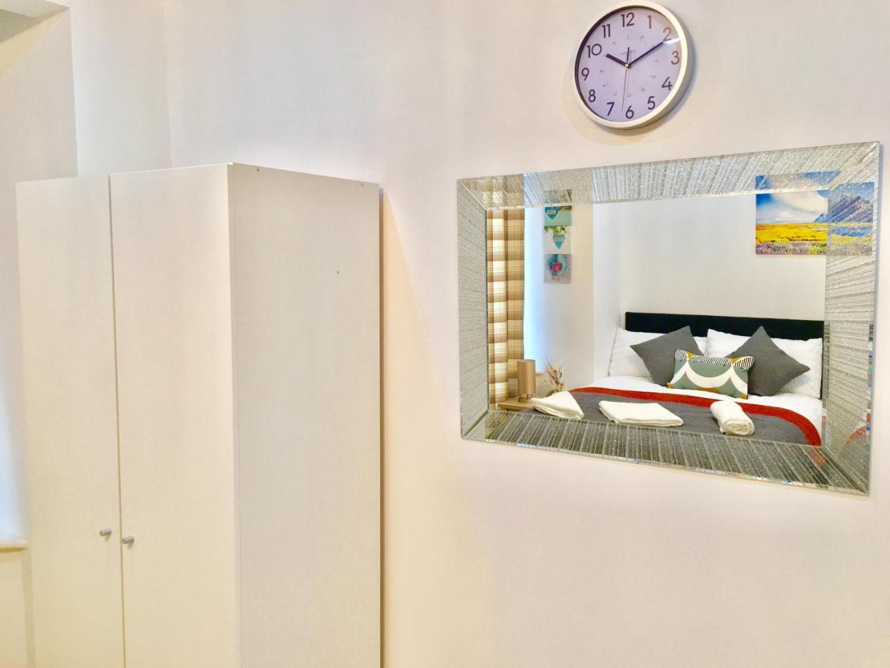 London 2 Bedroom Apartment, Kitchen, Reception And Private Garden 외부 사진