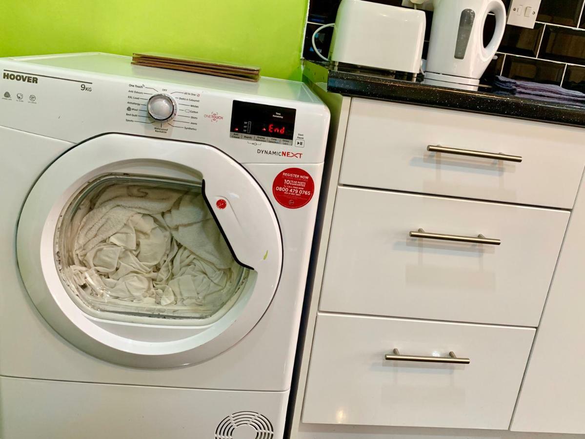 London 2 Bedroom Apartment, Kitchen, Reception And Private Garden 외부 사진