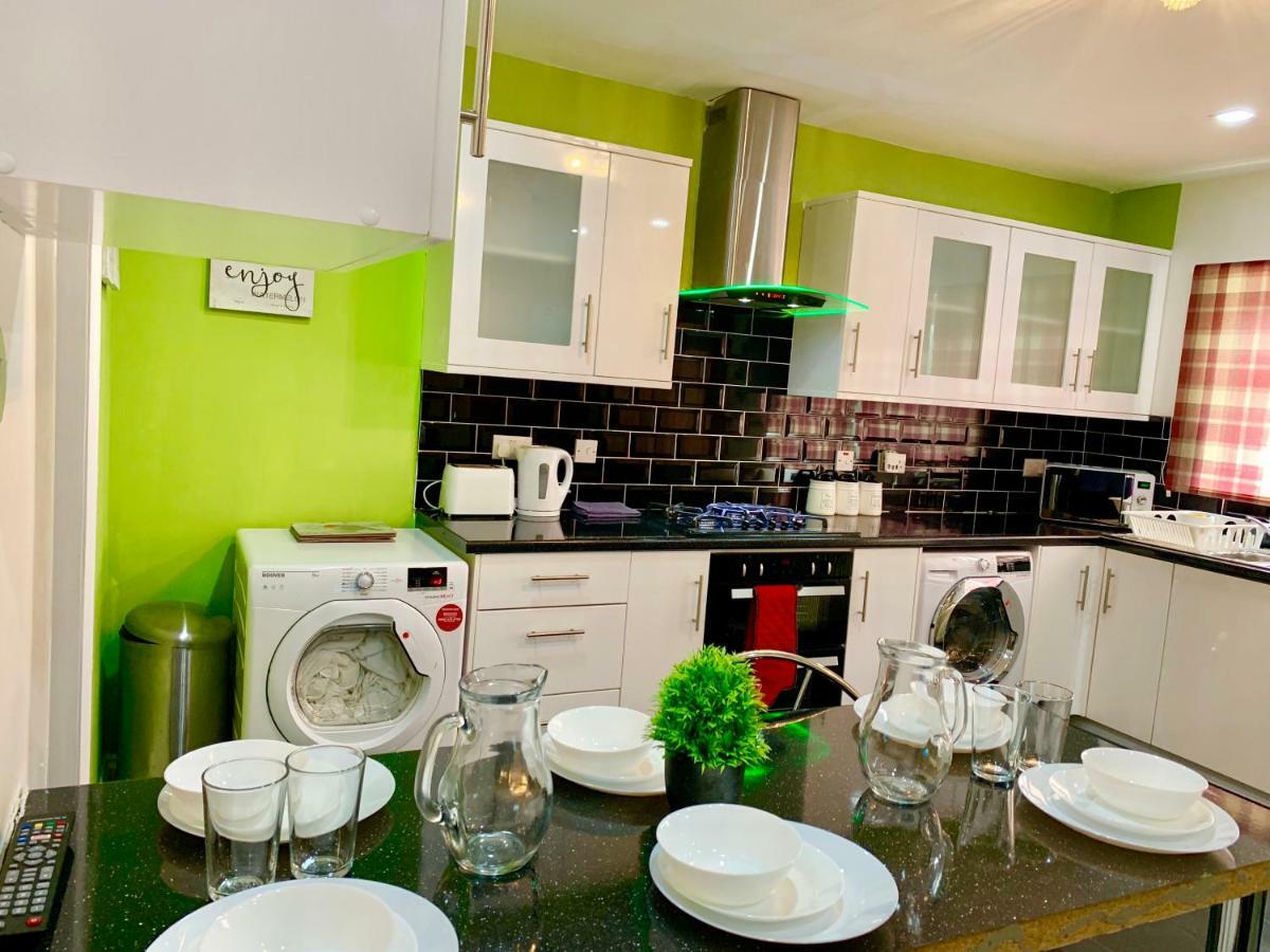 London 2 Bedroom Apartment, Kitchen, Reception And Private Garden 외부 사진