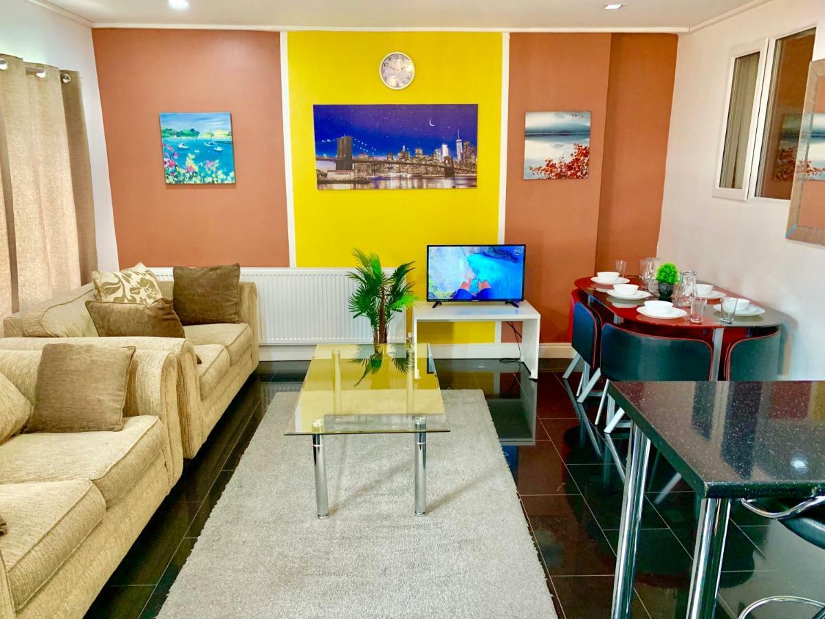London 2 Bedroom Apartment, Kitchen, Reception And Private Garden 외부 사진