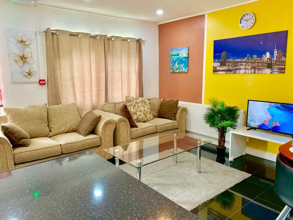 London 2 Bedroom Apartment, Kitchen, Reception And Private Garden 외부 사진